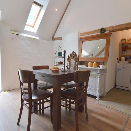 Cozy Apartment In Immerath With Fishing Near Экстерьер фото