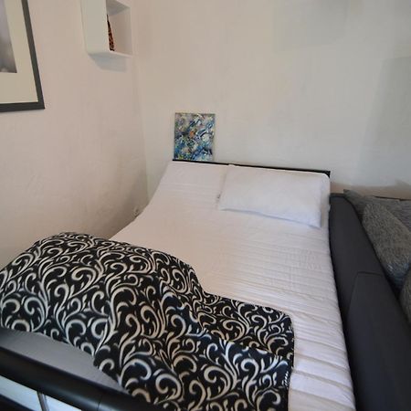 Cozy Apartment In Immerath With Fishing Near Экстерьер фото