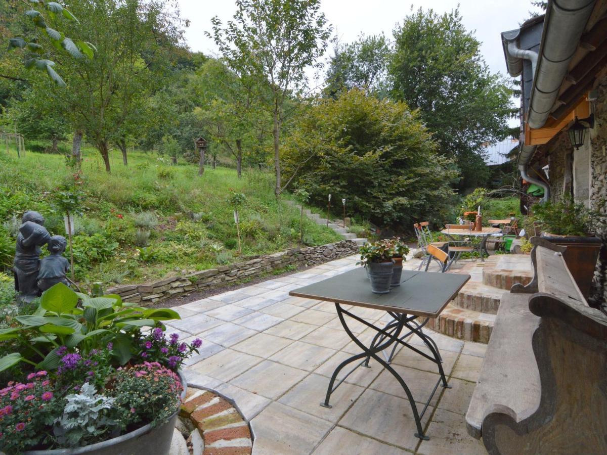 Cozy Apartment In Immerath With Fishing Near Экстерьер фото