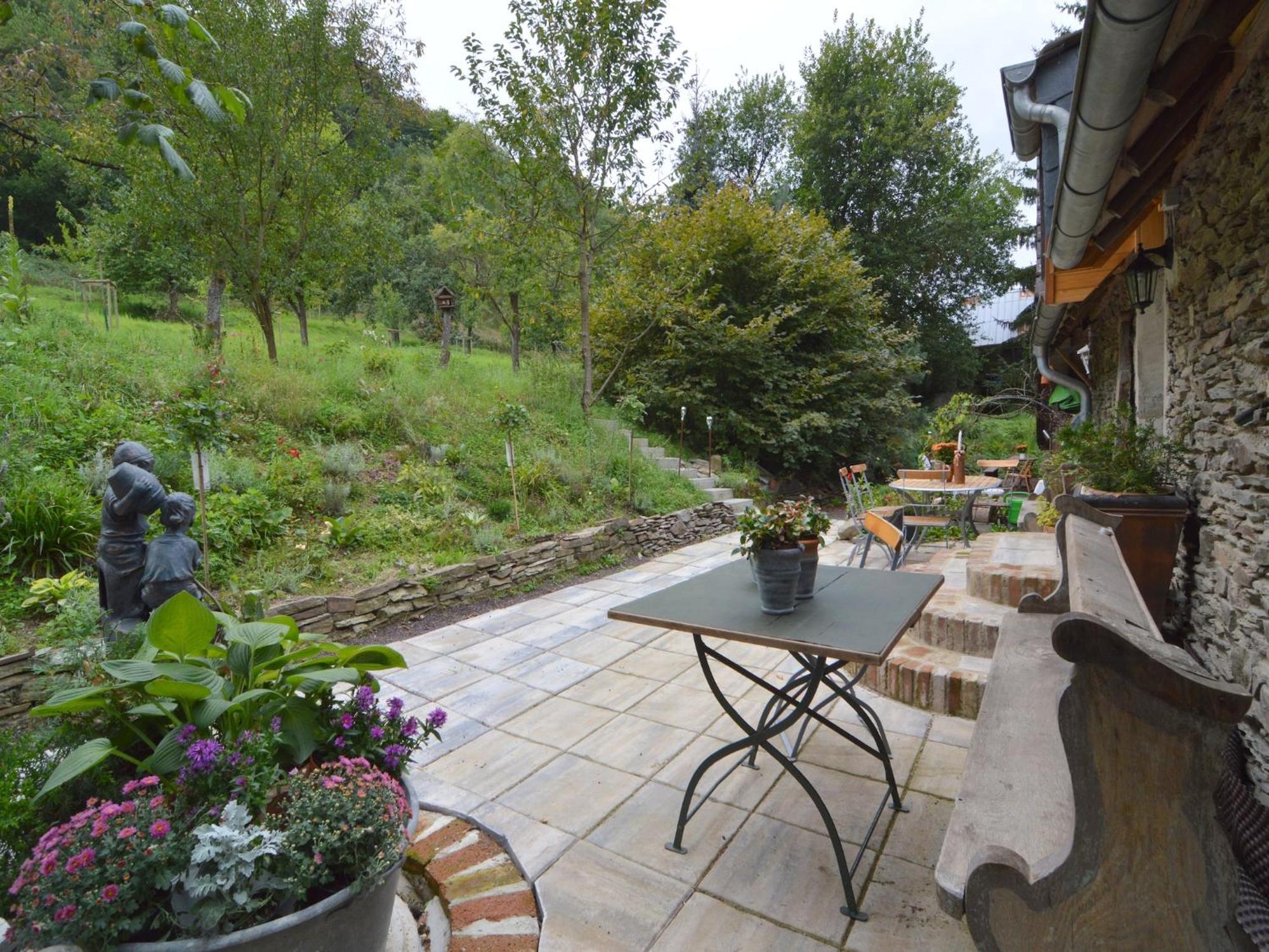 Cozy Apartment In Immerath With Fishing Near Экстерьер фото
